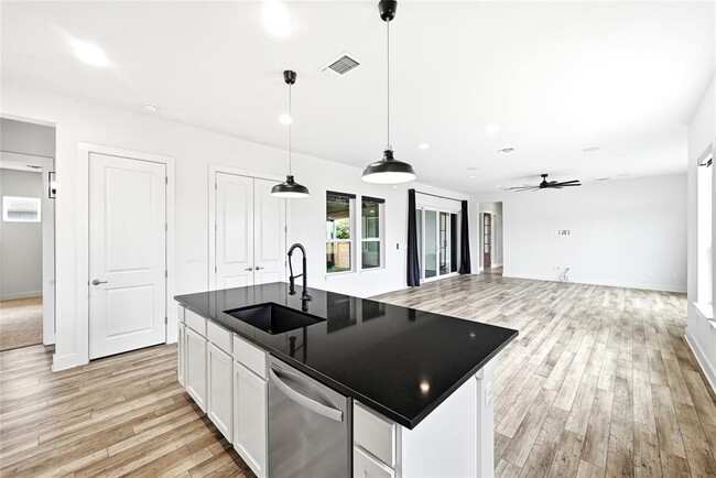 Building Photo - 7801 Donnelley Dr