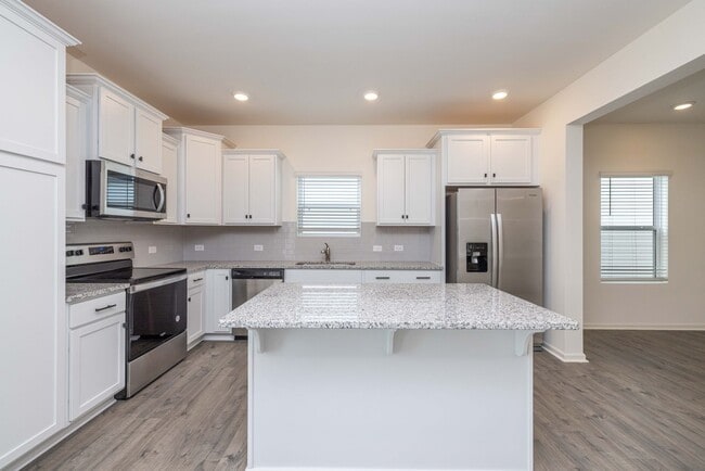 Building Photo - 4 Bedroom Home Piedmont School District - ...