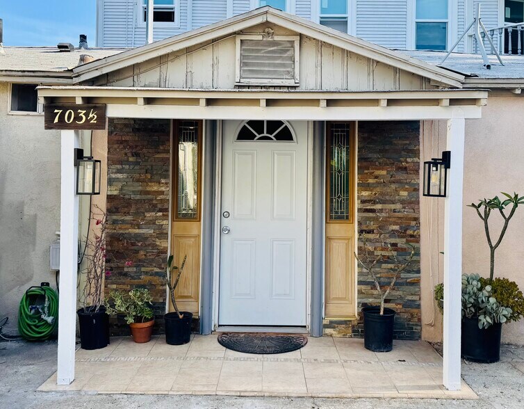 Primary Photo - 701 W Doran St