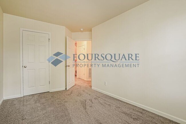 Building Photo - 3-Story Townhome with Open Floor Plan & Private Primary Suite  and Easy Access to I-440, I-40 & I...