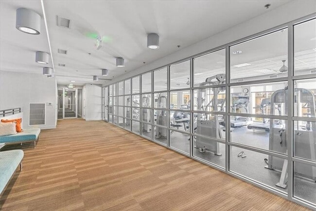 Building Photo - Charming 2BR Condo in Atlanta