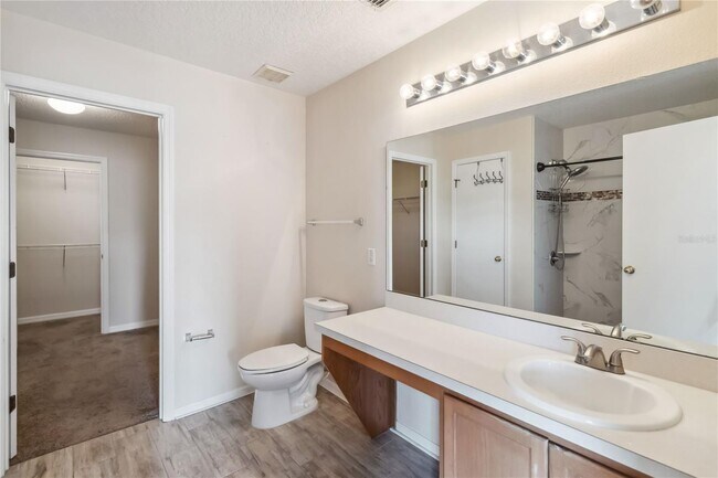 Building Photo - 410 Canna Dr