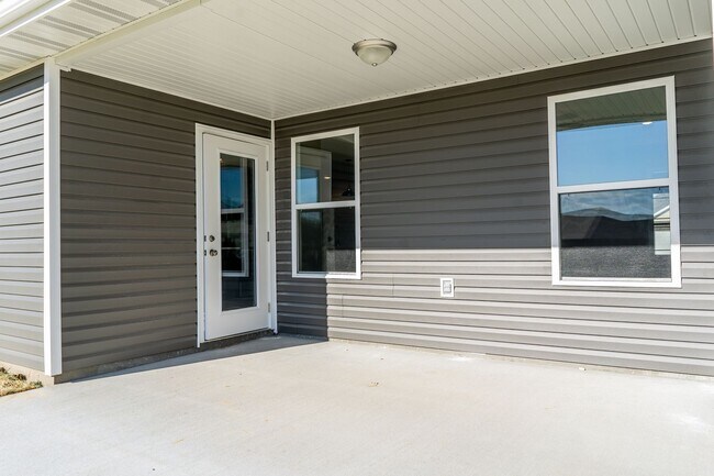 Building Photo - 4820 Valley Forge Cir