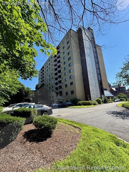 Building Photo - 2500 Mystic Valley Pkwy