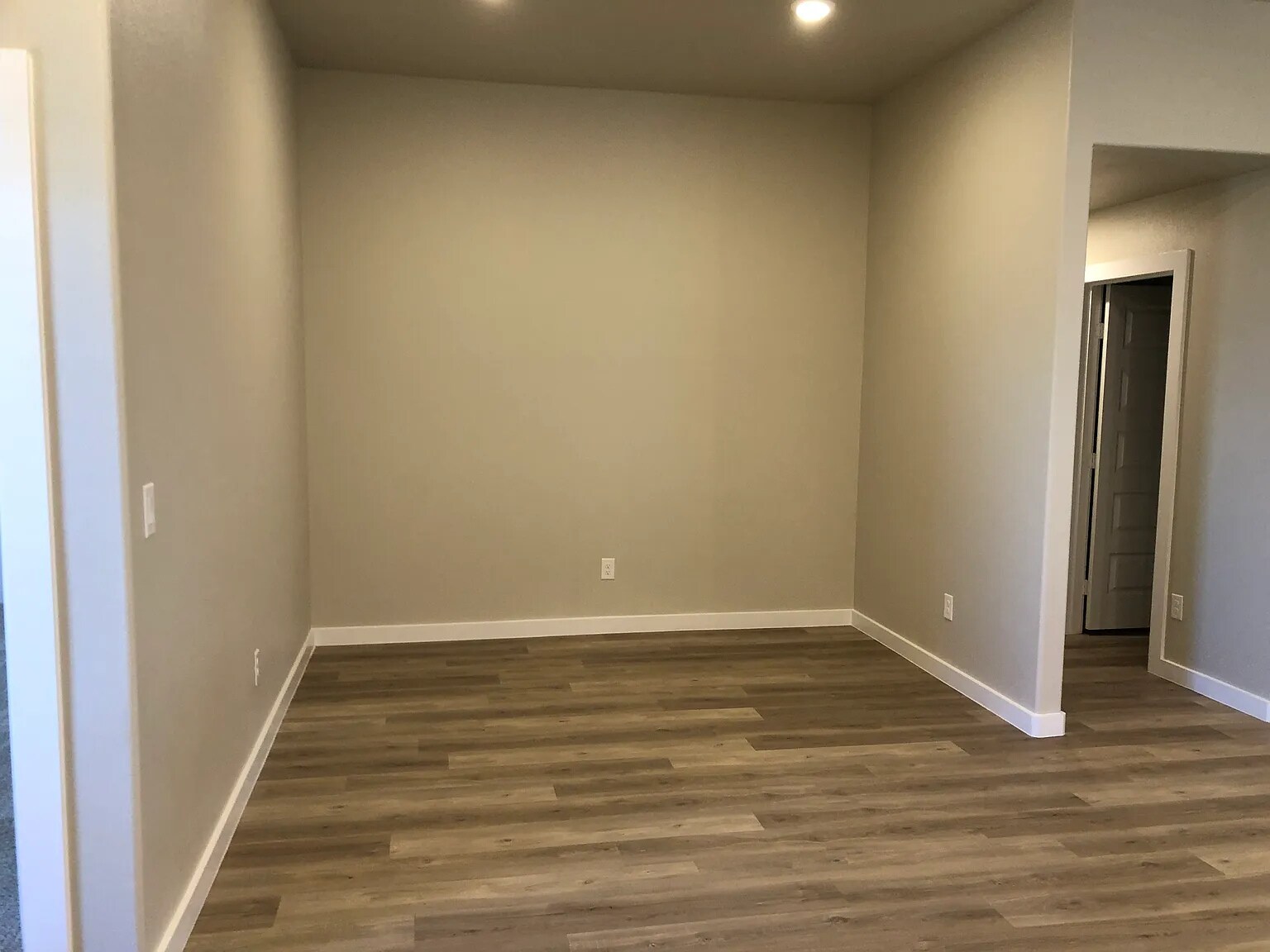 Building Photo - 13506 Avenue X