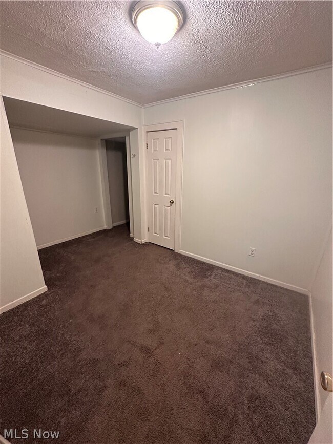 Building Photo - 1495 Wildon Ave