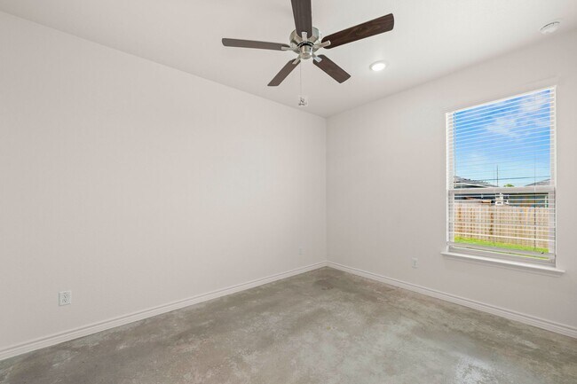 Building Photo - 3903 Sugar Hackberry Trl