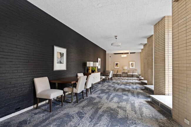 Building Photo - 3950 N Lake Shore Dr