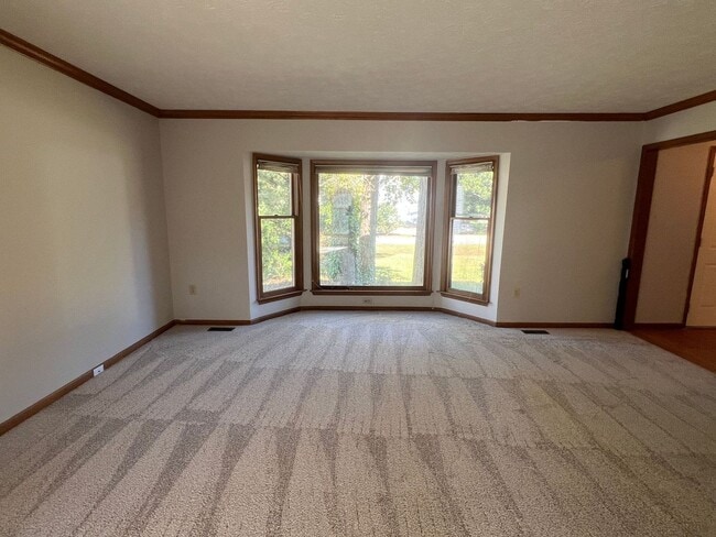 Building Photo - Single Family Corner Lot House located in ...