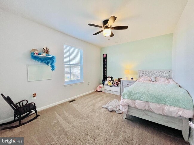 Building Photo - 73 Wellspring Dr