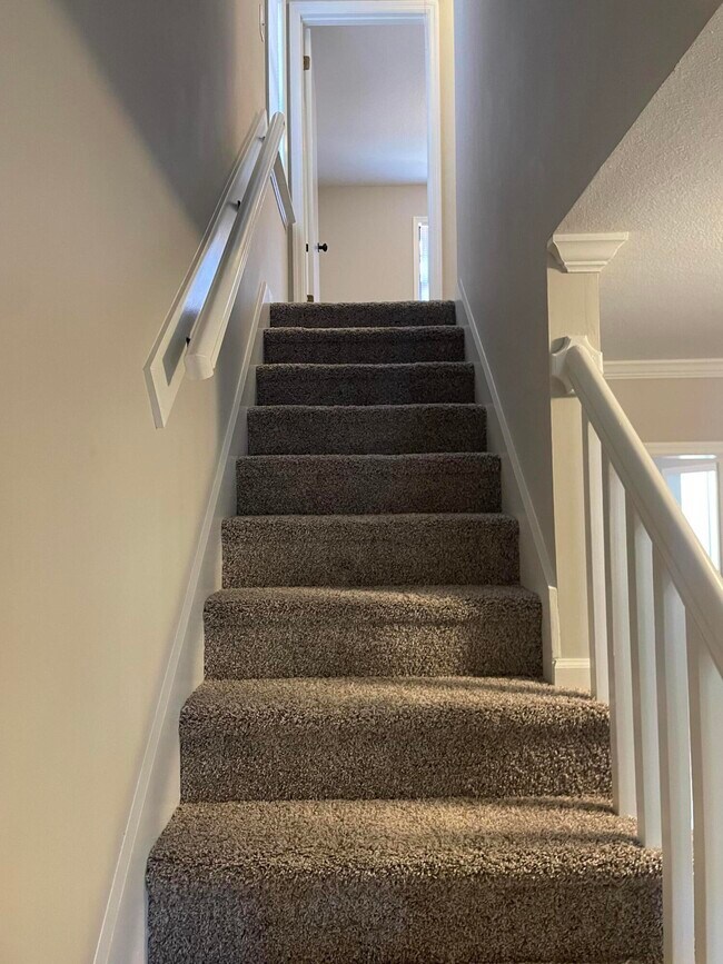 Building Photo - 325 Hackamore Trail