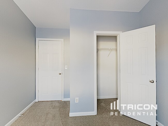 Building Photo - 7089 Merrywood Dr