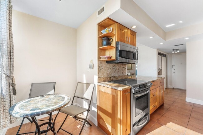 Building Photo - 1200 S Ocean Blvd