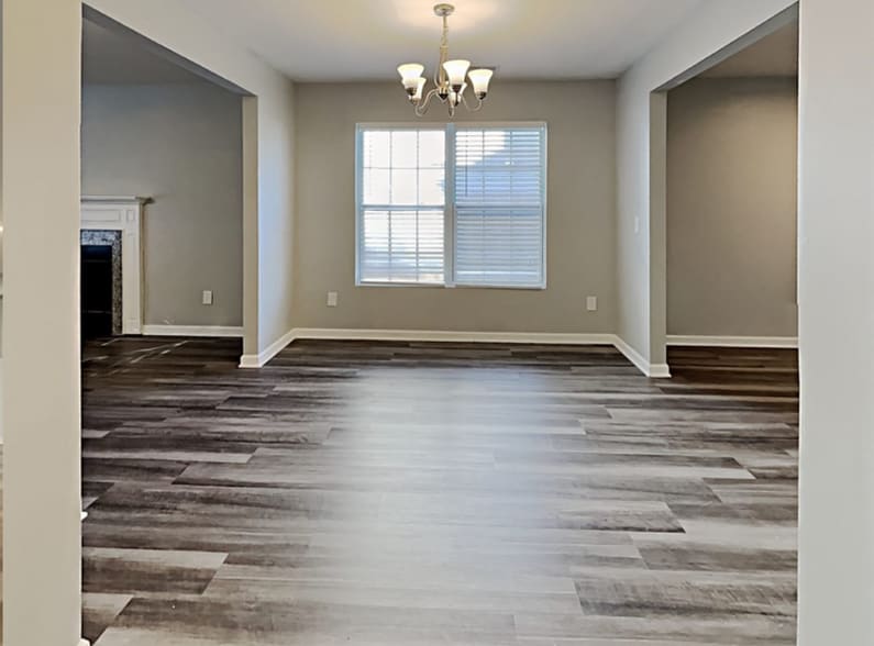 Building Photo - 3770 Burtons Barn St