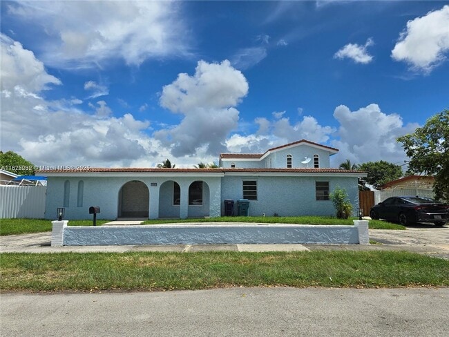 Primary Photo - 10981 SW 44th St