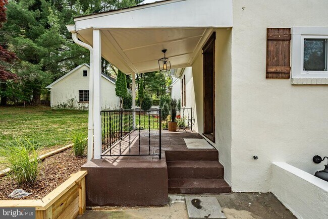 Building Photo - 539 Northbrook Rd