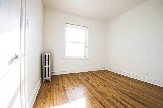 Building Photo - 7800-06 S Morgan