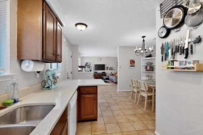 Building Photo - 7304 Eganhill Dr