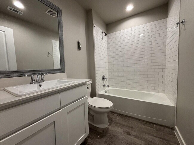 Building Photo - 4705 126th St