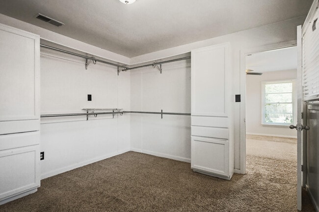 Building Photo - 2826 58th St