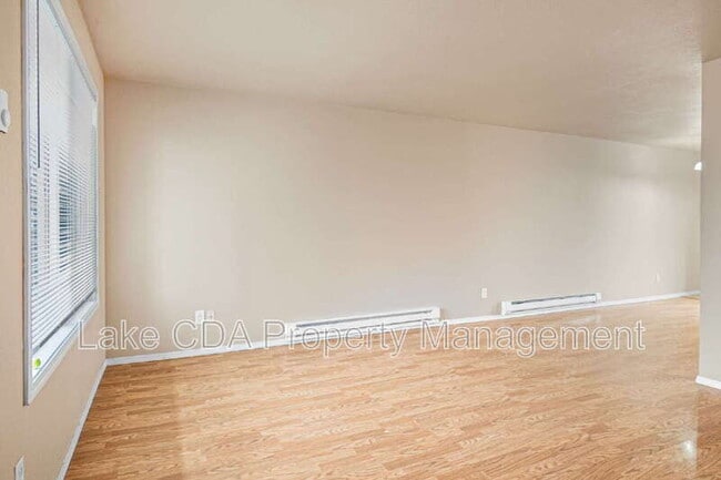 Building Photo - 1411 E Lunceford Ln