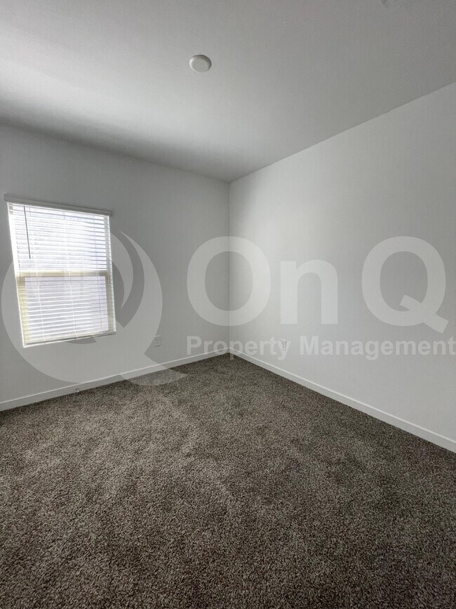 Building Photo - 12431 W Mieko Ln