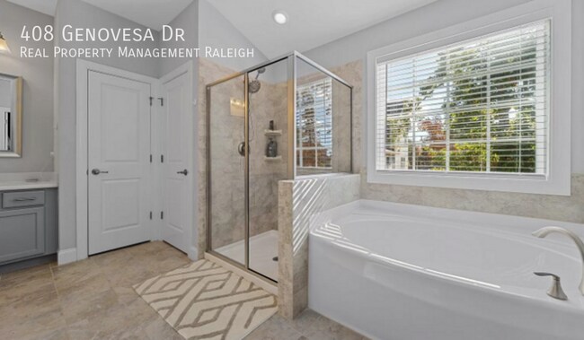 Building Photo - 408 Genovesa Dr