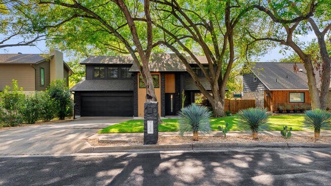 Building Photo - 2409 Shiloh Dr