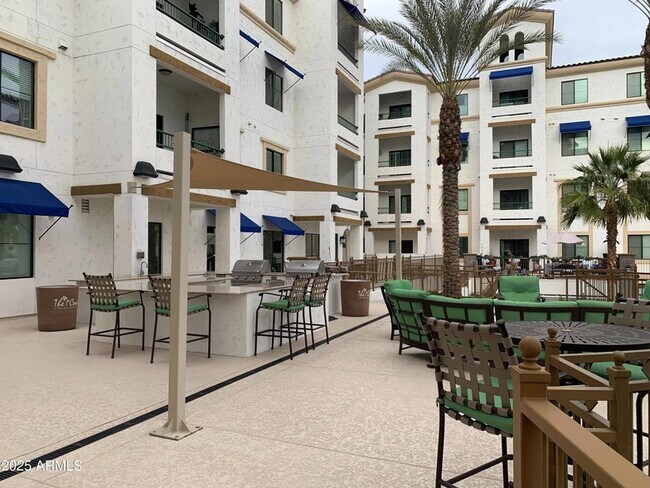 Building Photo - 2511 W Queen Creek Rd