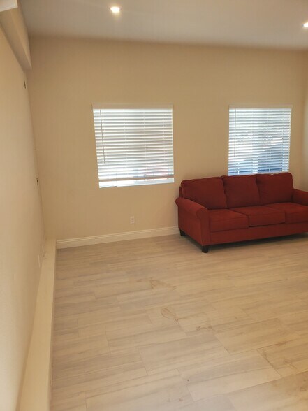 Building Photo - 7138 Sale Ave