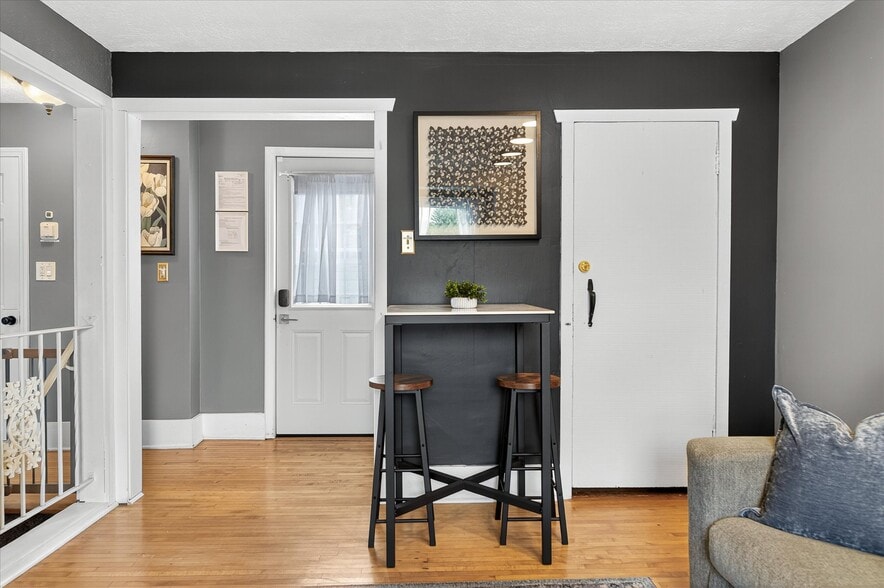 Building Photo - 4935 34th Ave S