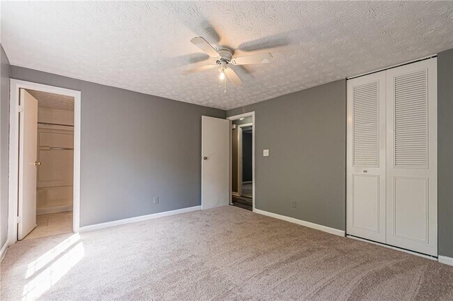 Building Photo - 806 Houndstooth Trail NW