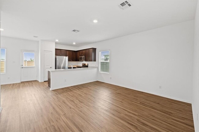 Building Photo - 504 Blanco Vista