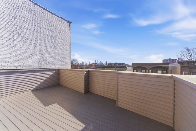 Building Photo - 443 Bergen Ave