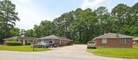 Building Photo - 2 Bedroom, 1 Bath in West Columbia - Avail...