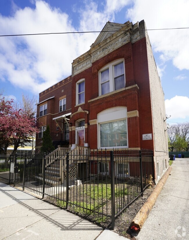 Building Photo - 125 S Leavitt St