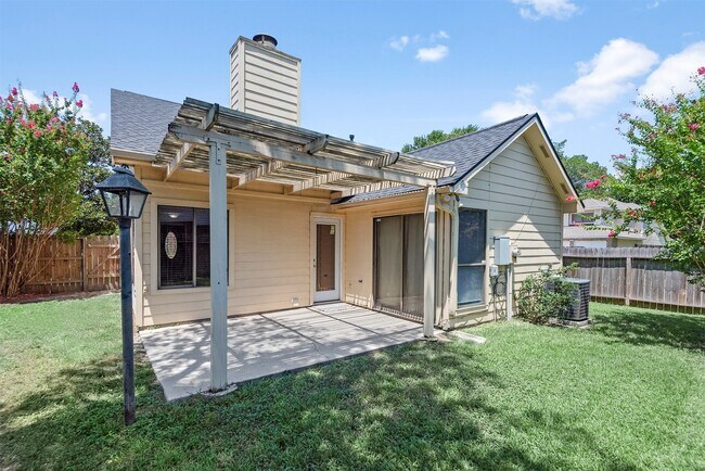 Building Photo - 10842 Ryan Trails Dr