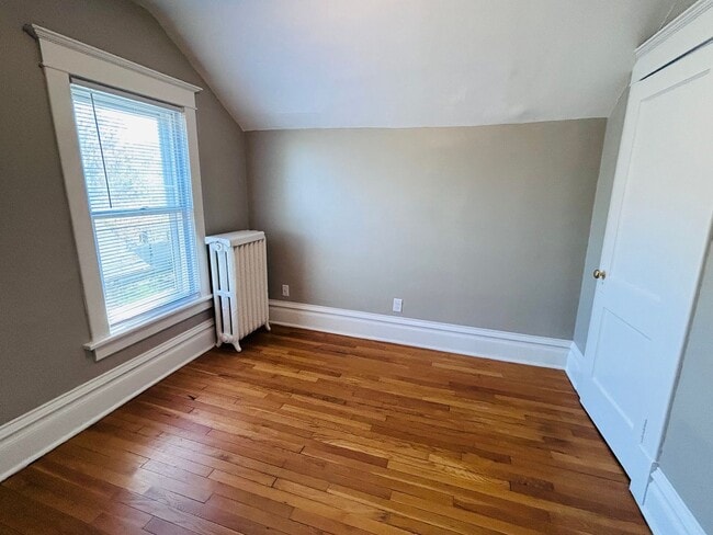 Building Photo - Great 3 Bedroom Home Near Whole Foods and ...