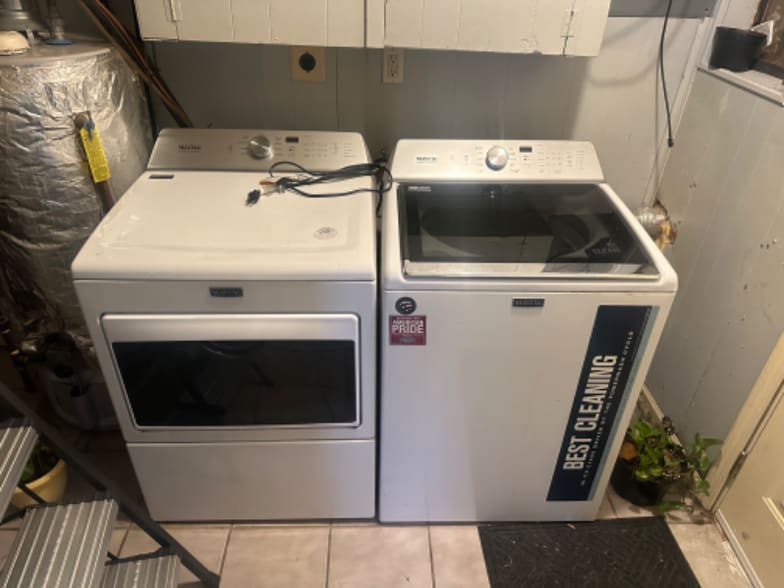 Building Photo - 5731 Fenton St