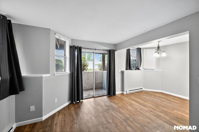 Building Photo - 17403 E Mansfield Ave