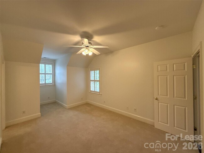 Building Photo - 1500 Ferncliff Rd
