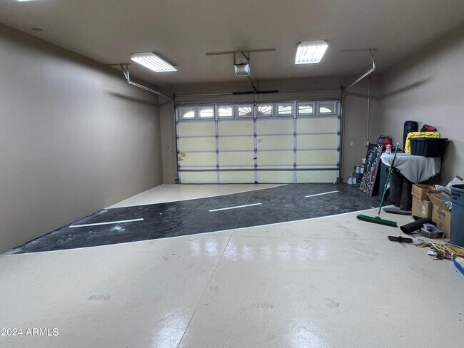 Building Photo - 38219 N 3rd Ave