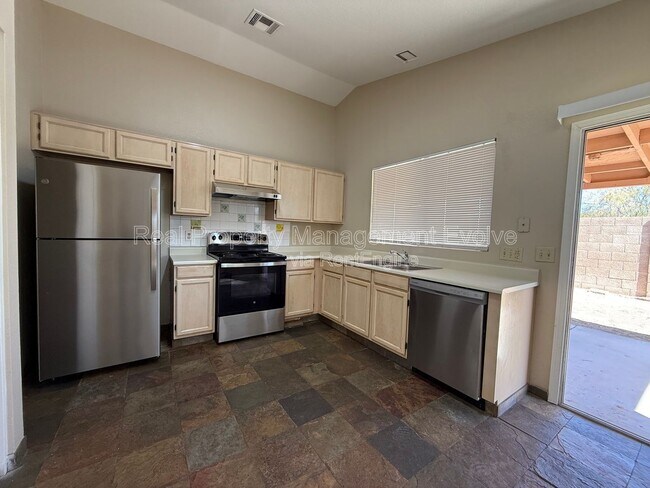 Building Photo - 3936 W Chama Dr