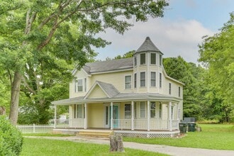 Building Photo - 1302 Dare Rd