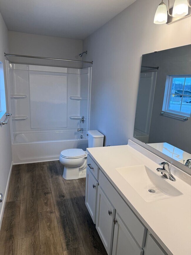 Building Photo - Nice New SIngle Family Home on Elkhart's NE Side