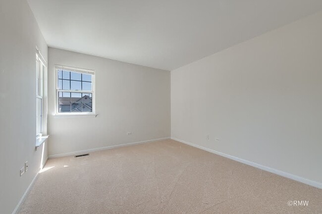 Building Photo - 1788 Grove Ave