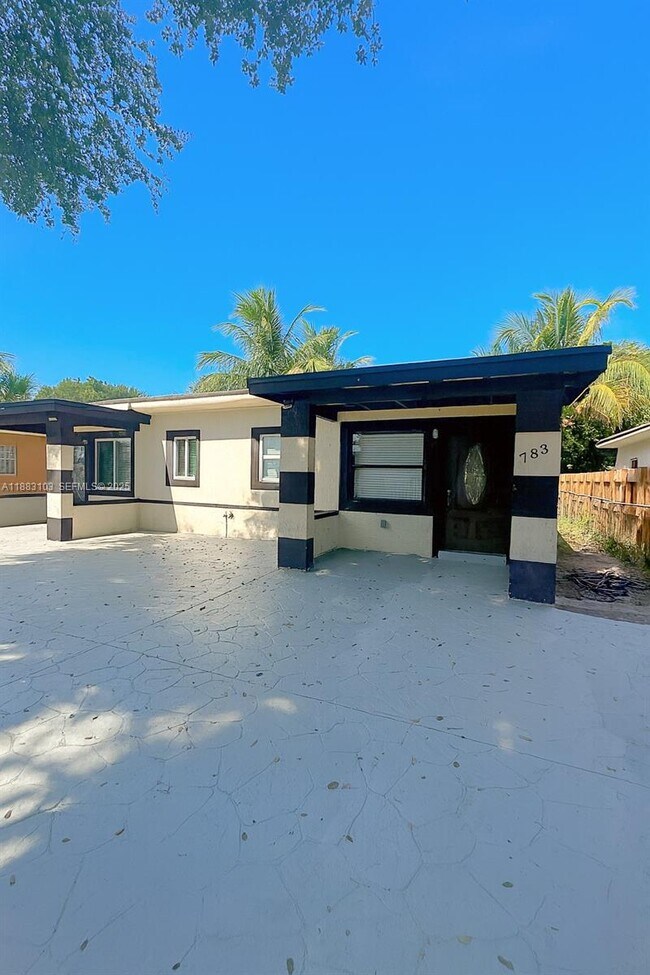 Building Photo - 783 NW 96th St