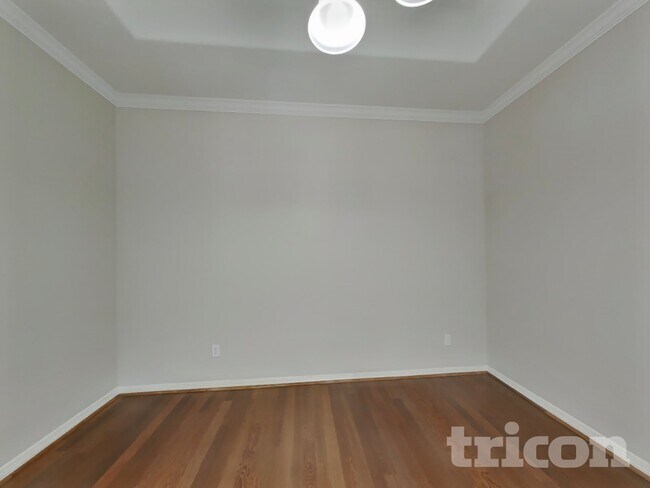 Building Photo - 6855 Tournament Dr