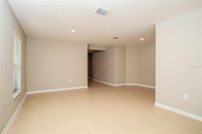 Building Photo - 279 Fig Ct