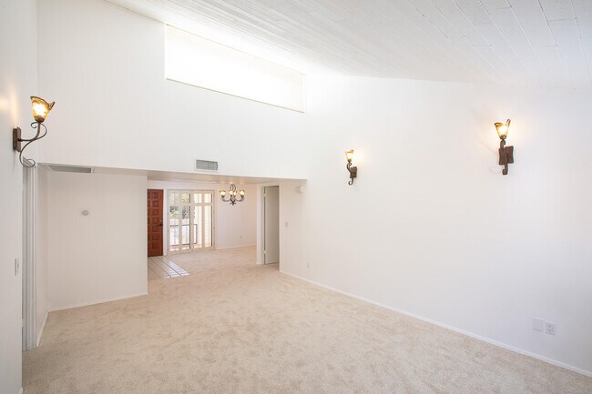 Building Photo - 255 E Avenida Granada